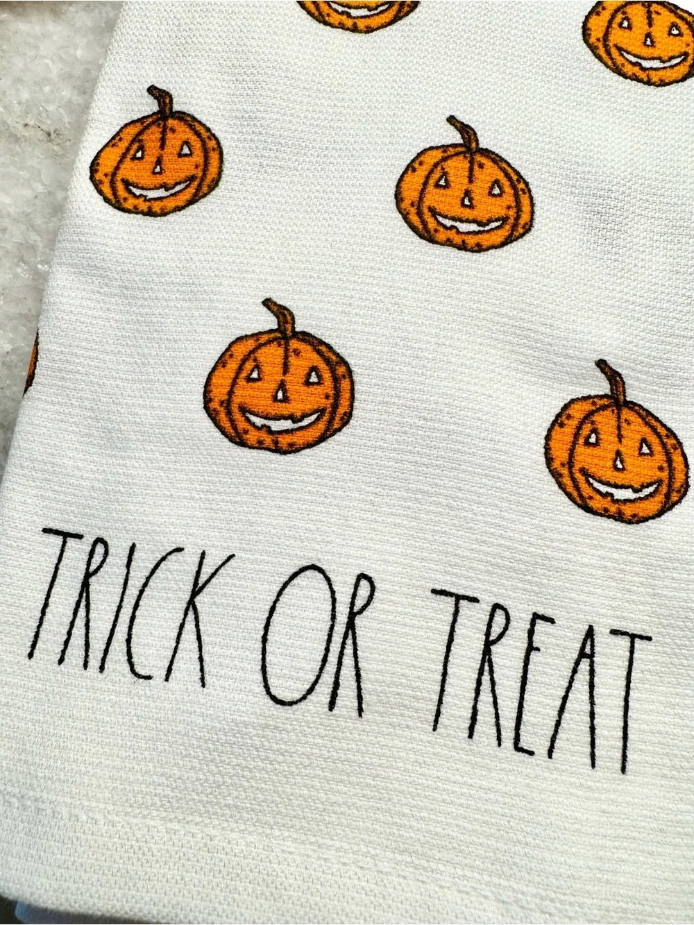 New Rae Dunn Halloween Pumpkin Trick or Treat Kitchen Hand Towels Set of 2